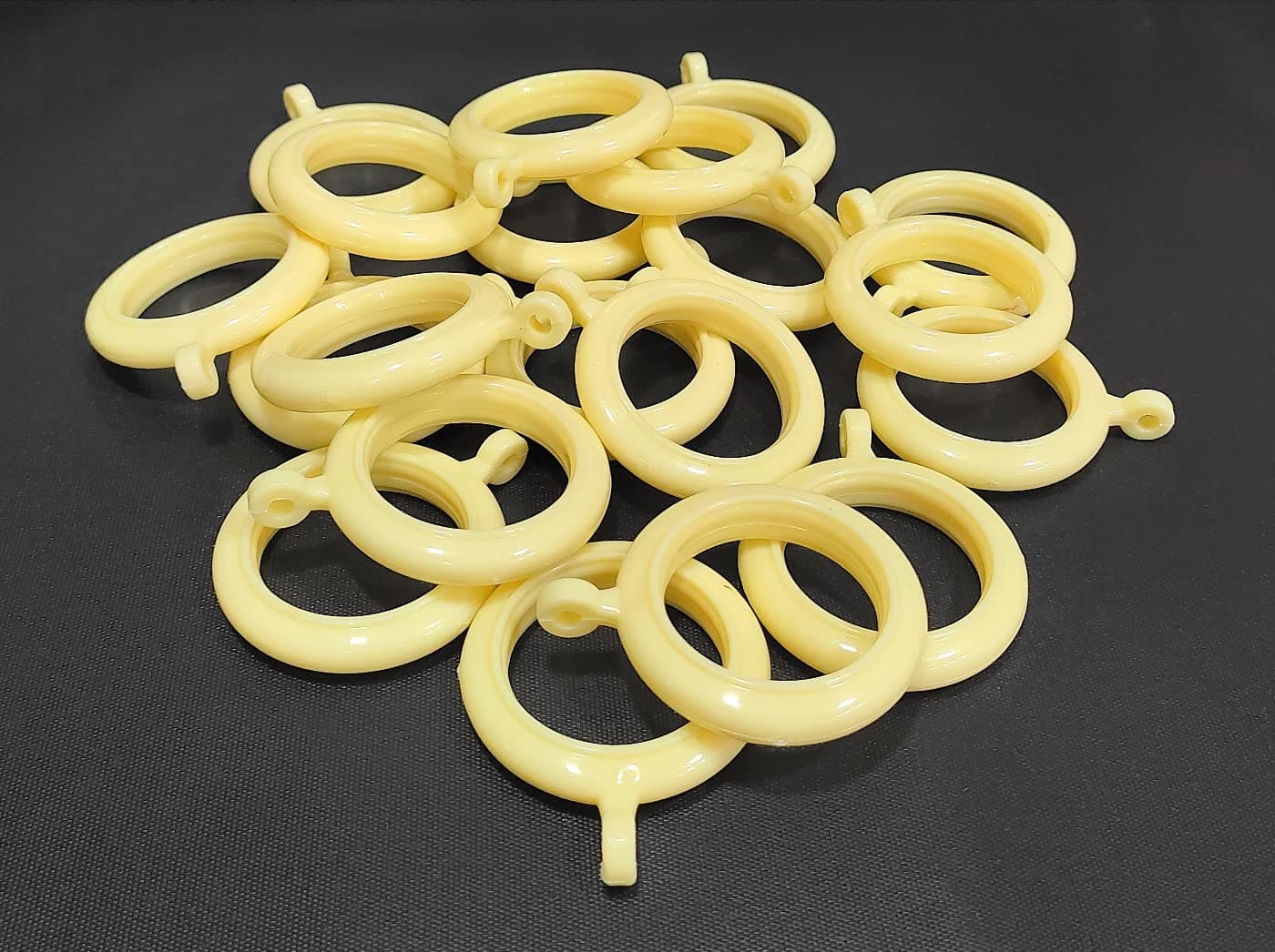 FAPBADRI Heavy Quality Plastic Curtain Rings, Standard Size for Any 1 inch Curtain Rod/Pipe, Provision to Insert a Hook at The end of The Ring, Colour Ivory, 20 Pieces
