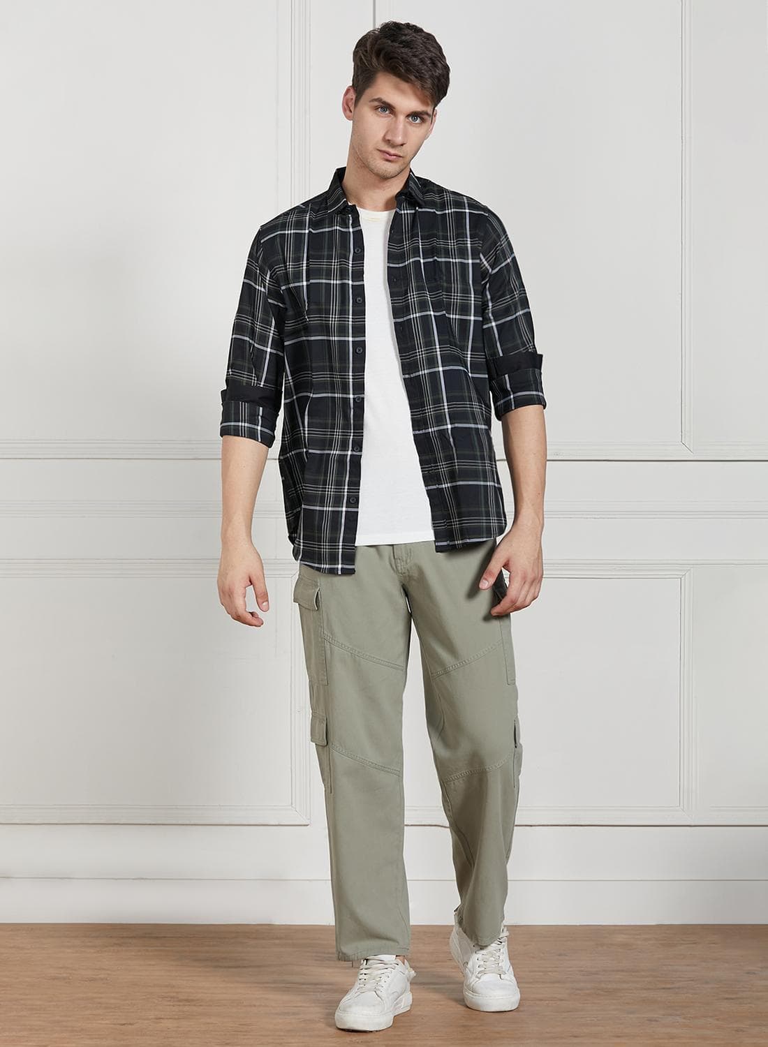 Men's Sage Green Cotton Blend Solid Full Length Cargo Trouser