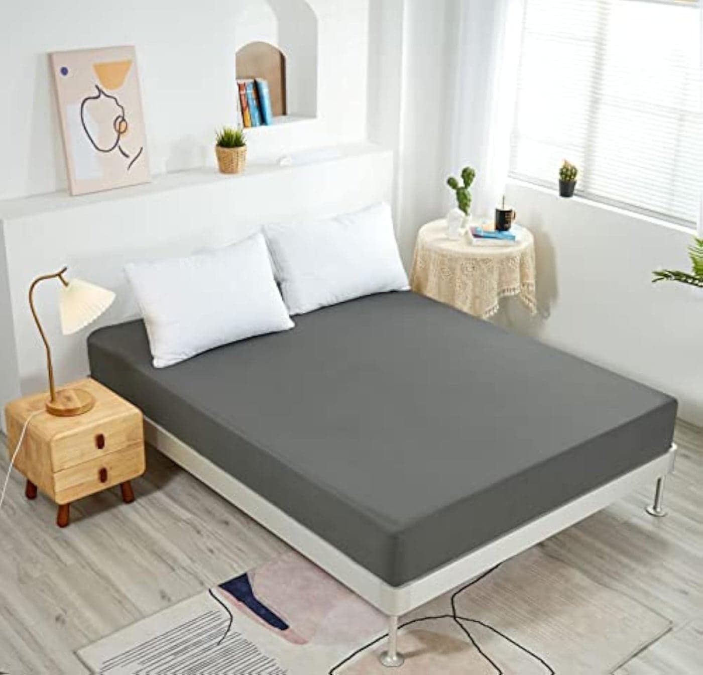 NHNHN Fitted SheetDeep PocketsSoft MicrofiberEasy CareShrinkage and Fade ResistantFitted Sheets Queen Size for Girl Woman Teens KidsOnly 1 Fitted Sheet QueenDark Grey