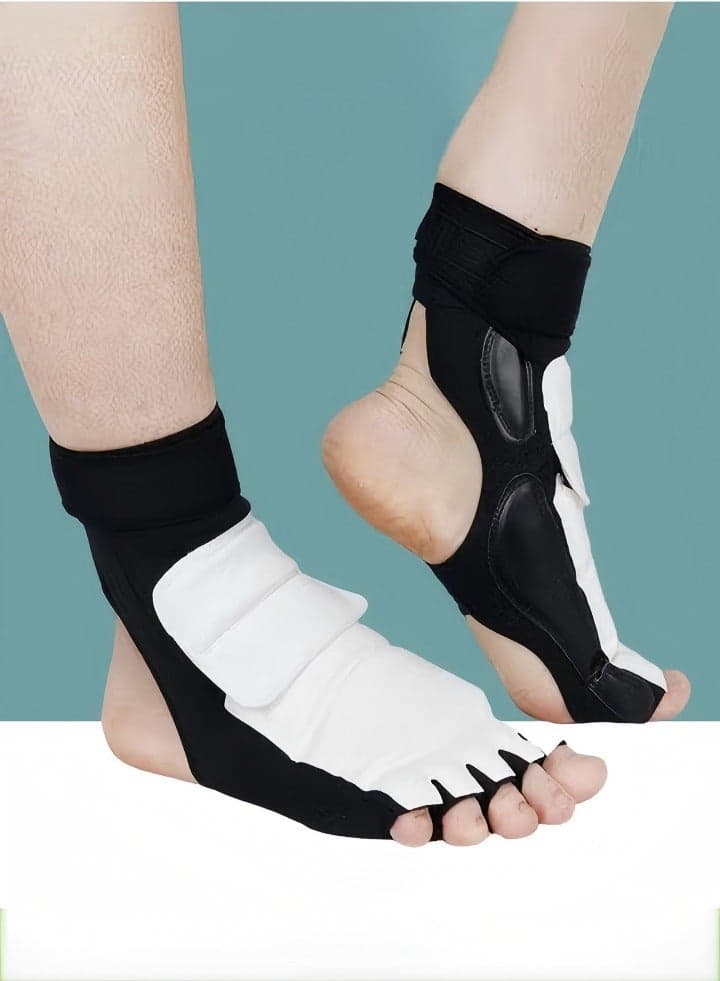 Taekwondo Foot Protector Gear karate protective gear with instep leg guards for MMA UFC Martial Arts Fight Training Sparring Kung Fu Kickboxing,Tae Kwon Do Feet Protective TKD Foot Gear for Men Women Kids(Small size)