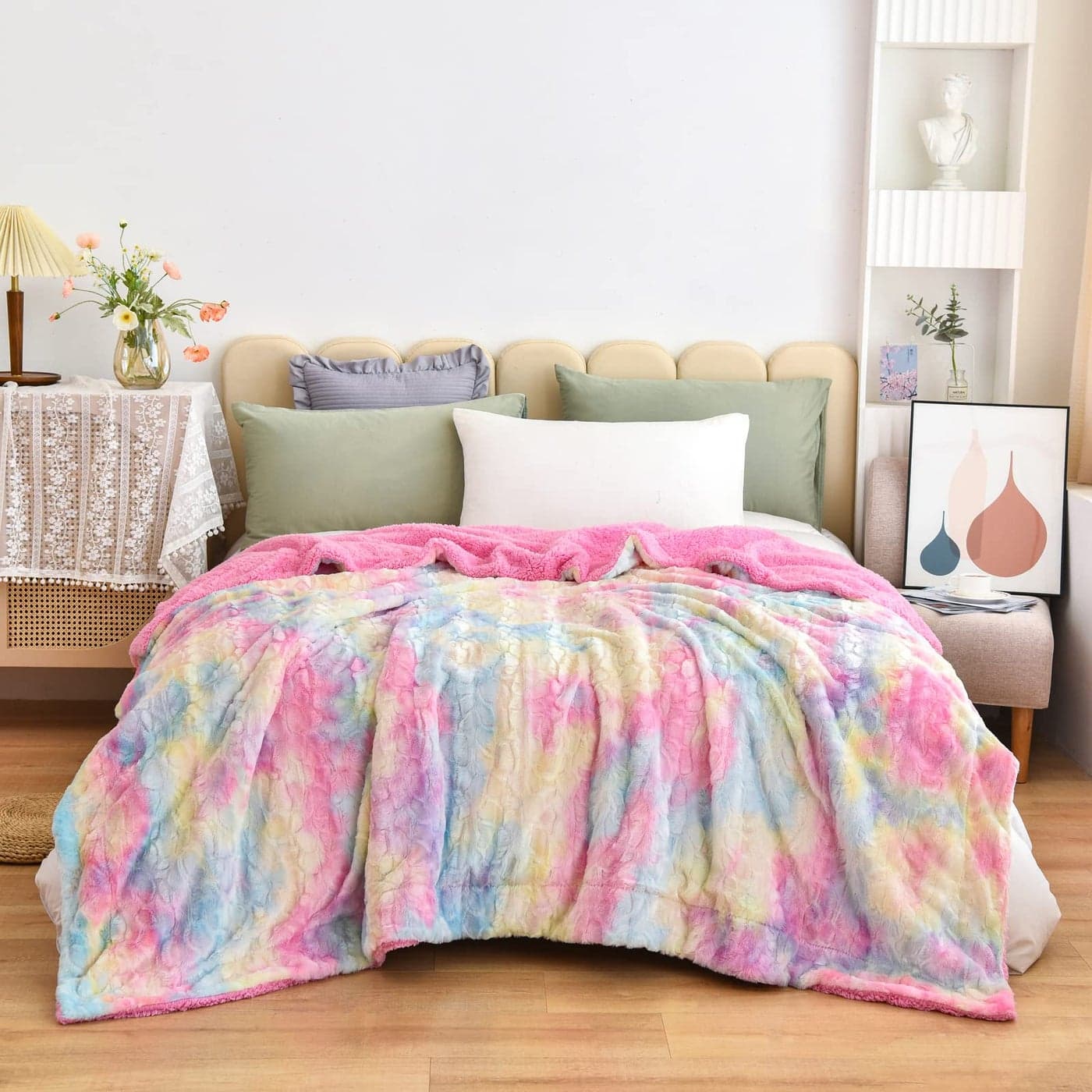 NEWCOSPLAY Super Soft Faux Fur Blanket Queen Size Light Rainbow Sherpa Fuzzy Plush Warm Blanket for Sofa Bed Light Rainbow Queen90x90