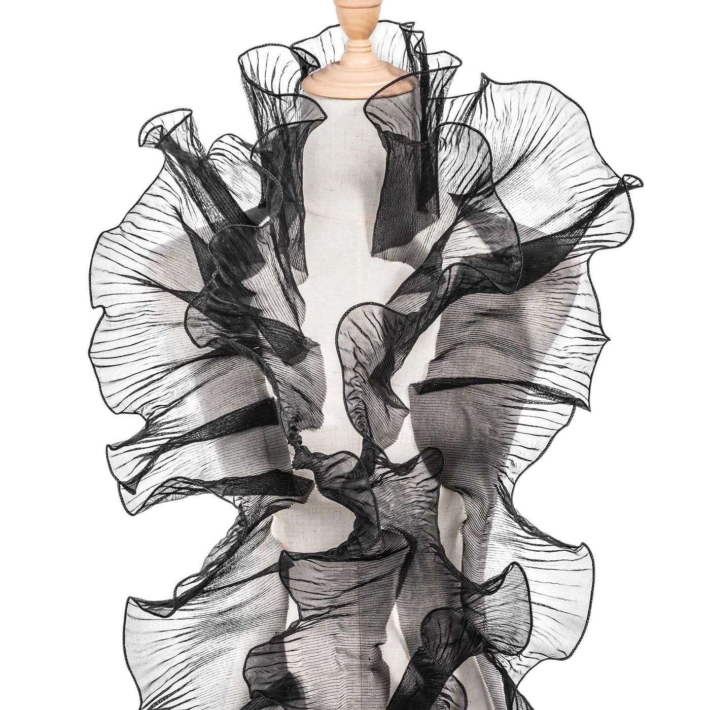 OIIKI Ruffle Pleated Organza Lace Trims 5 Yards Black Organza Chiffon Ruffled Fabric Trim Tulle Ruffle Lace Border for Craft Sewing Dress Bag Decoration Applique Trimming