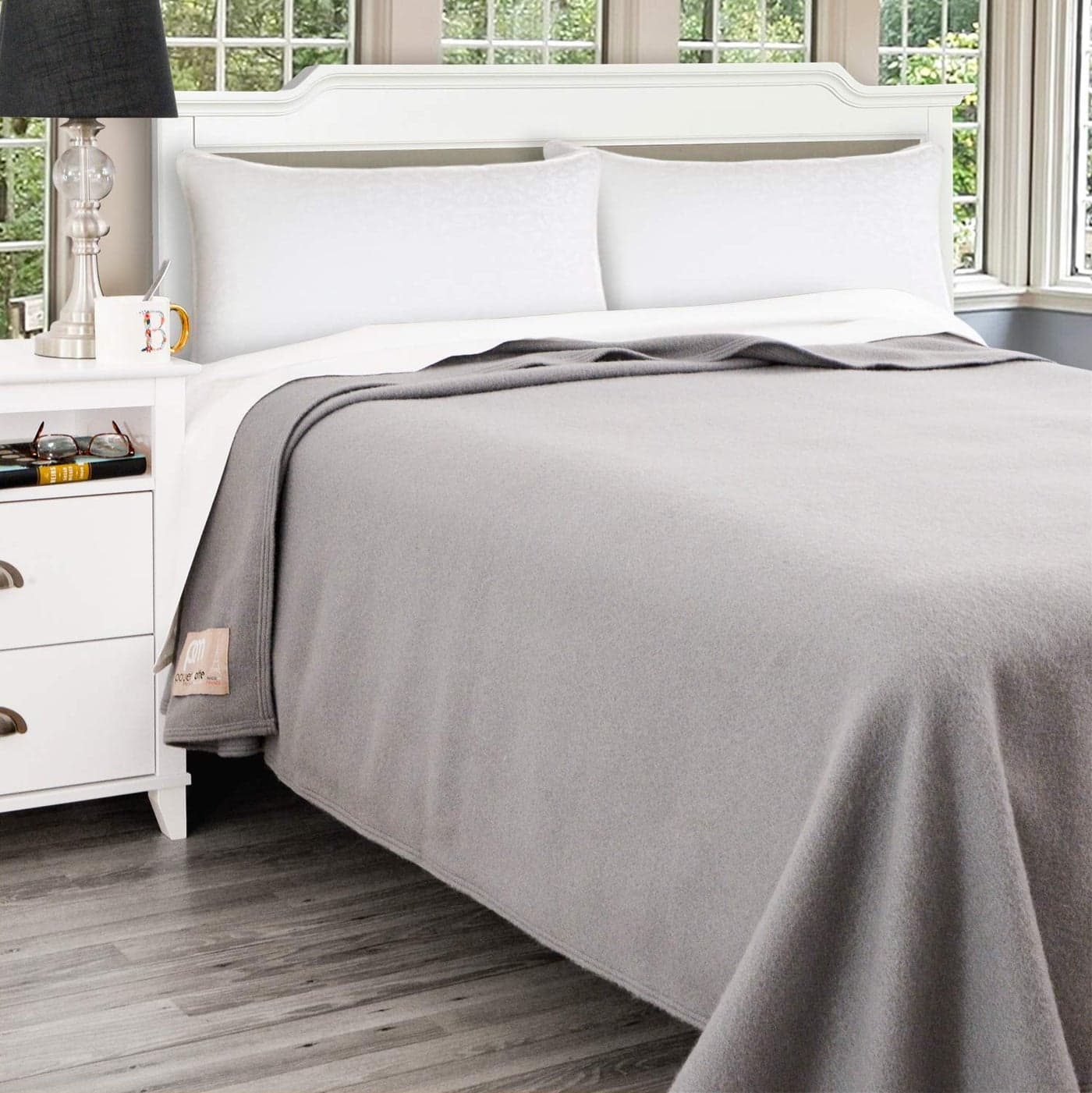 Poyet Motte Antibes 350GSM 100-Percent Wool Medium Weight Oversized Blanket, Machine Washable (Grey, Full/Queen Size)