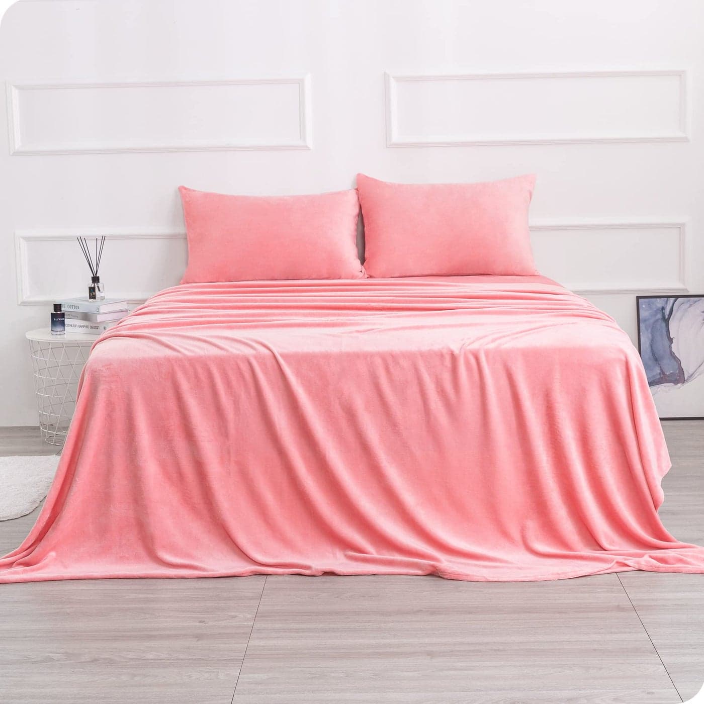 Micro Fleece Sheets Set Queen Size No Pilling and Extra Soft Bed Sheets Set Velvet Plush and Cozy Warmth Sheets with Deep Pocket Queen Pink Color4 Piece