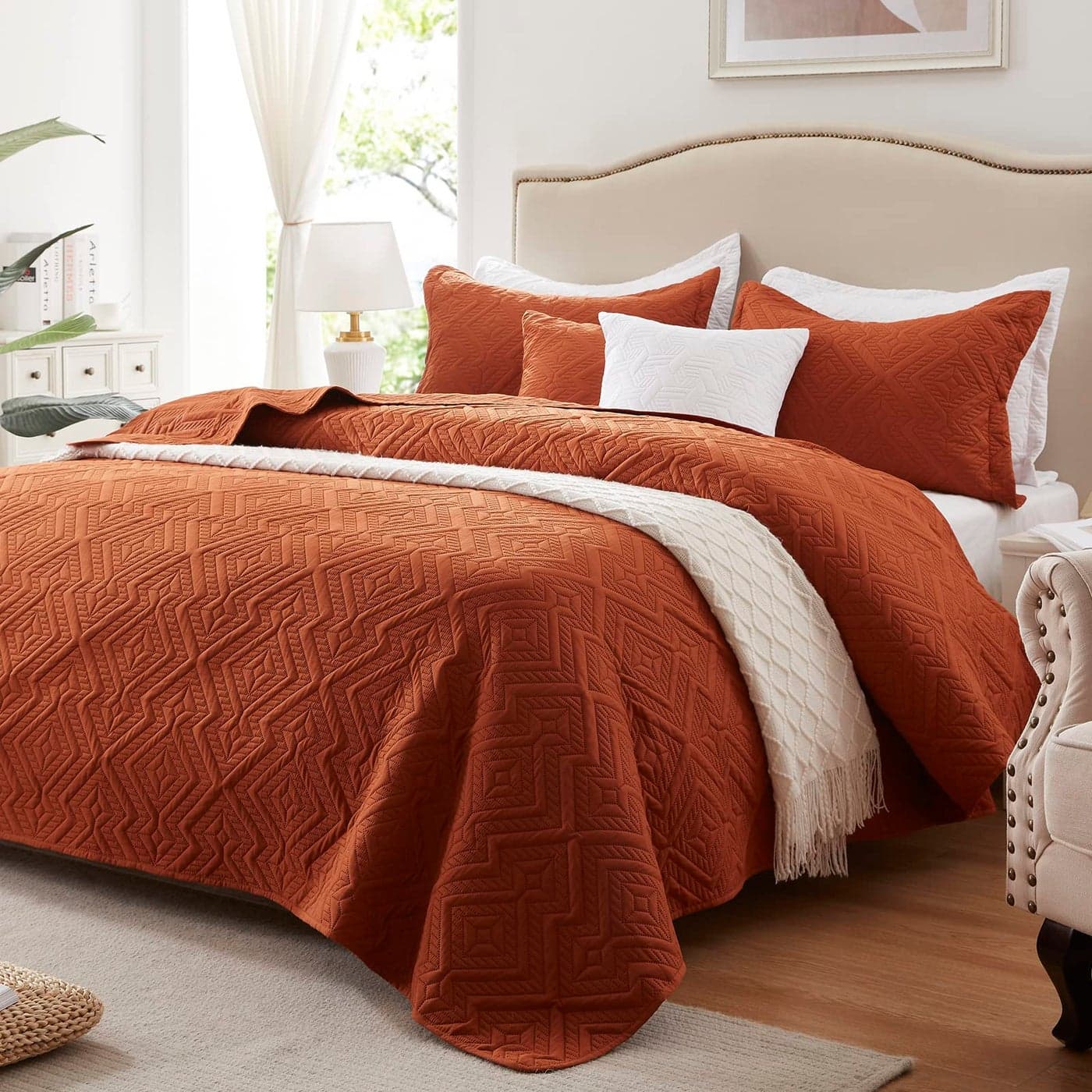 LEAONME Full/Queen Quilt Set 3 Pieces, Lightweight Burnt Orange/Rust Bedspread-90''x98'', Soft Microfiber Summer Quilt, Luxurious Warm Coverlet Set for All Seasons (Includes 1 Quilt, 2 Shams)
