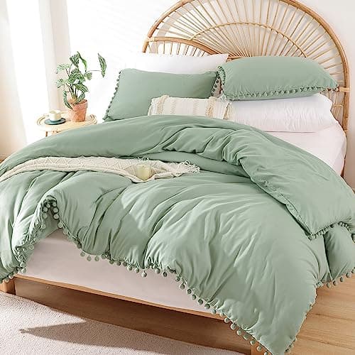 YIRDDEO Queen Comforter Set Comforter Queen Size Sets with Ball Pom Fringe Soft Bedding Set for All Seasons 3 Pieces 1 Comforter 90x90 2 Pillow Shams 20x26 Sage Green