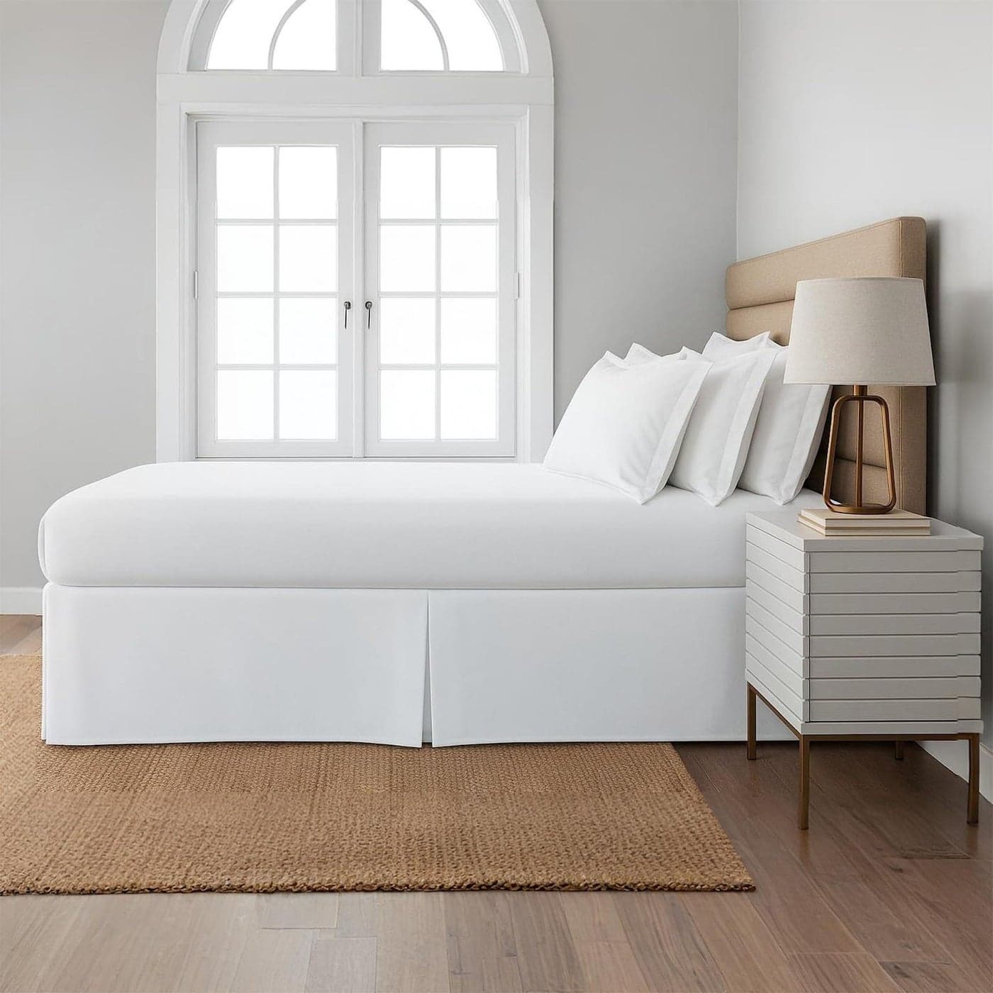 Cottingon Box Pleated Bed Skirt with Split Corners 100 Microfiber Soft Sheen Luxurious Look Tailored Drop Easy Fit Queen 16 White
