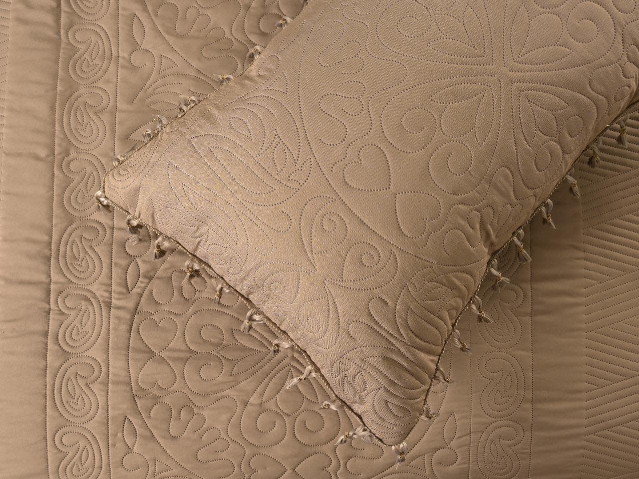 KNIT VIBES Premium Quilted Bedsheets/Bedcover Ultrasonic Reversible Bedspread with 2 XL Size Pillow Cover, Multipurpose 230x250 cms Bedsheets/Comforter, Light Brown