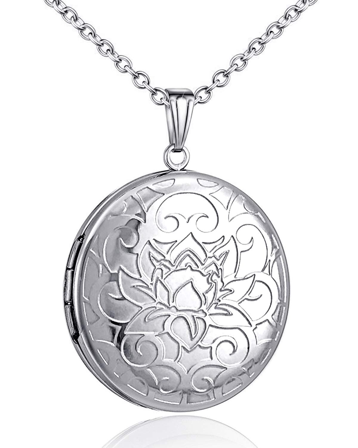 Love Heart Locket Necklace thar Holds Pictures Heart Circle Shape Lockets