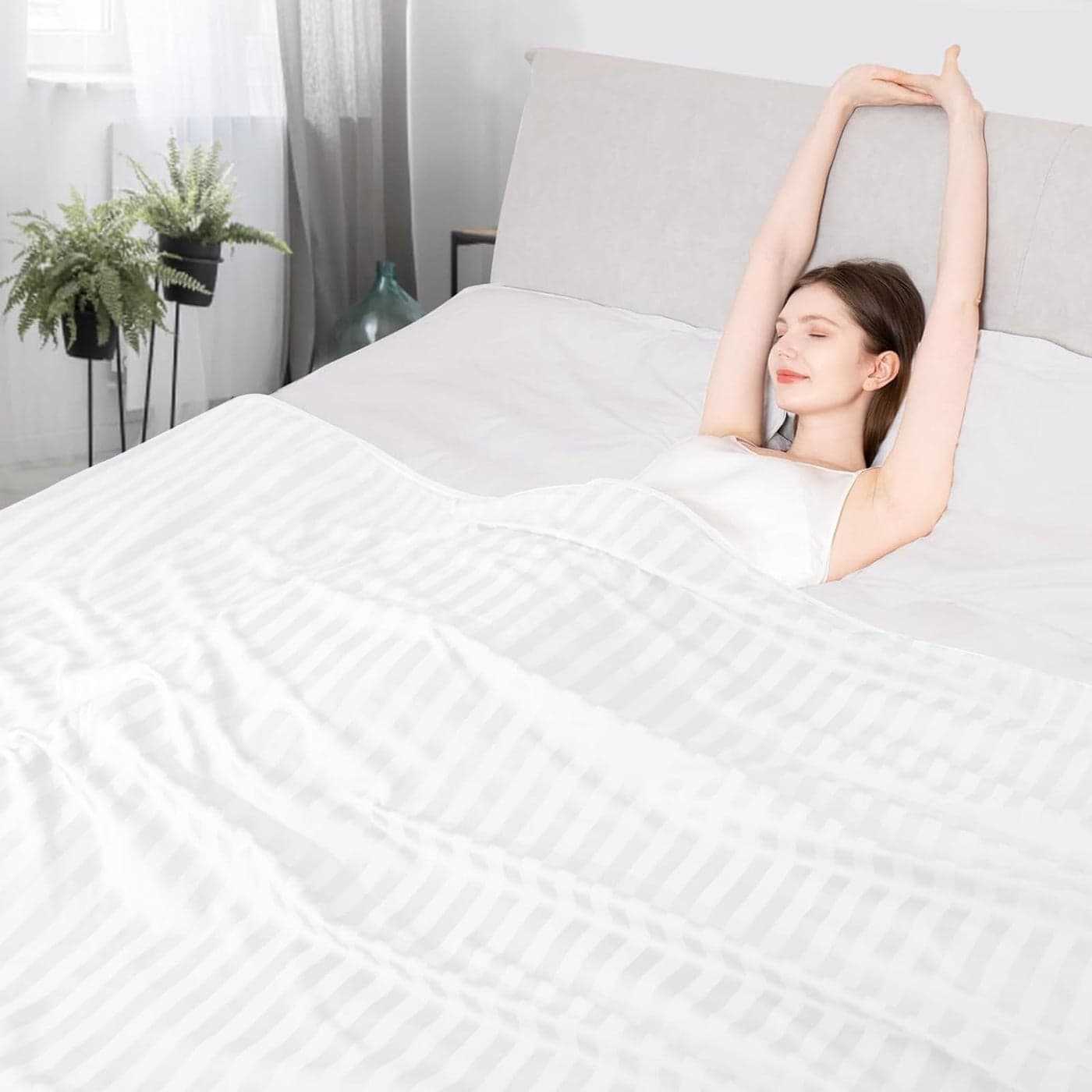 Elegear Revolutionary Cooling Blanket Queen Absorbs Heat to Keep Body Cool for Night Sweats Double Sided ArcChill30 Cool Fiber QMax05 Lightweight Summer Cold Blankets Sleeping 79 x 86