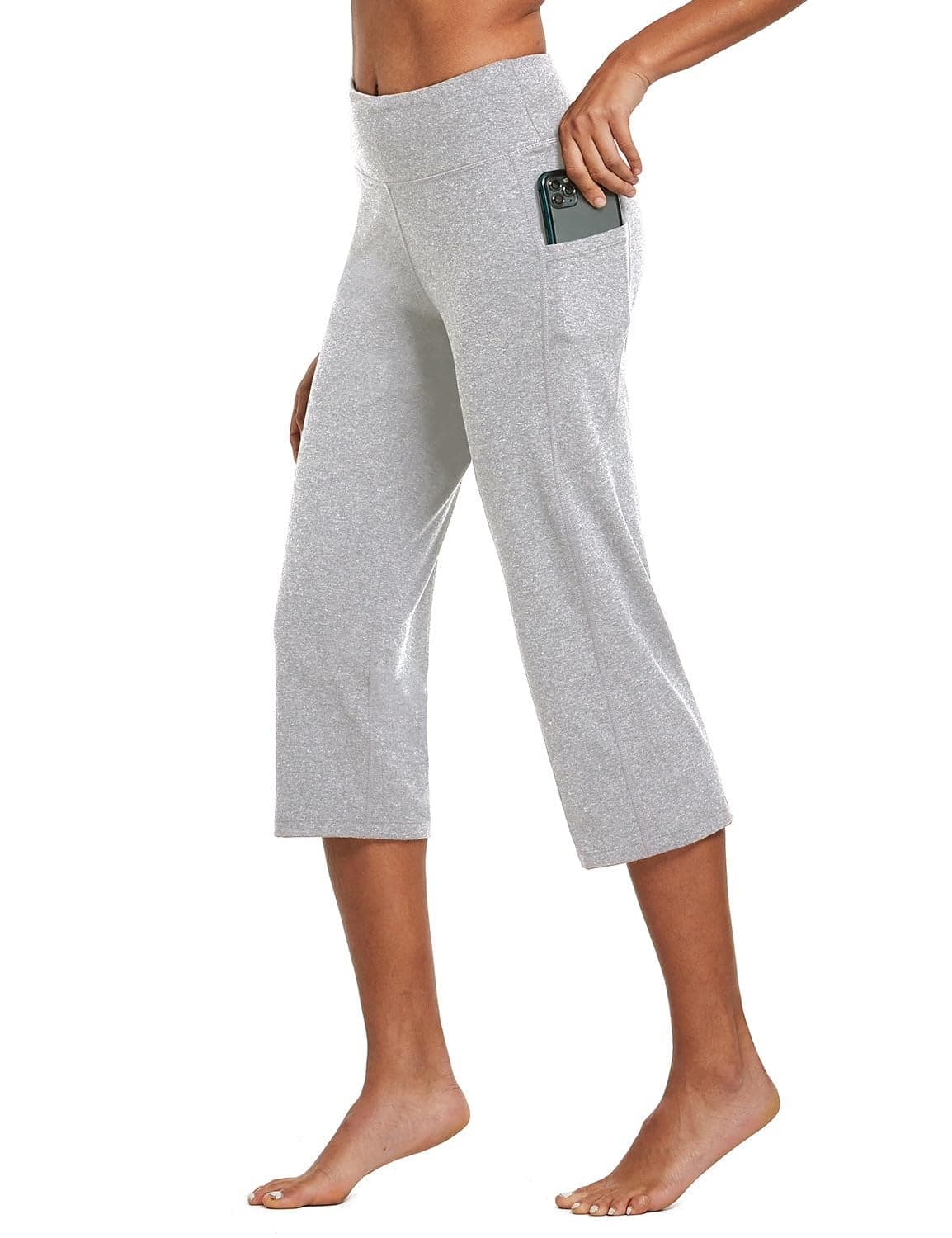 baleaf Womens Yoga Capri Pants High Waist Capri Leggings with Pockets Wide Leg Crop Exercise Workout Summer Pants Light Gray XL