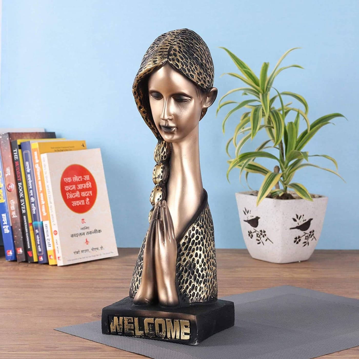 Miss Peach Resin Welcome Namaste Lady Statue Showpiece Sculpture for Home Dcor Living Room Bedroom Entrance Garden Indoor Outdoor Mpwelcomeladygolden