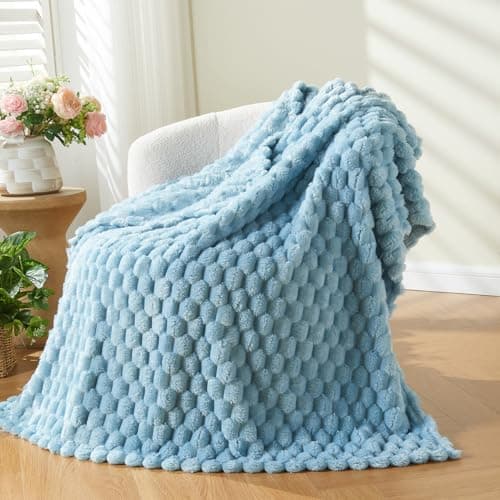 NEWCOSPLAY Super Soft Twin Blanket Blue Premium Silky Flannel Fleece 3D Clouds Stylish Jacquard Lightweight Bed Blanket All Season Use 350GSM (Blue, Twin(60"x80"))