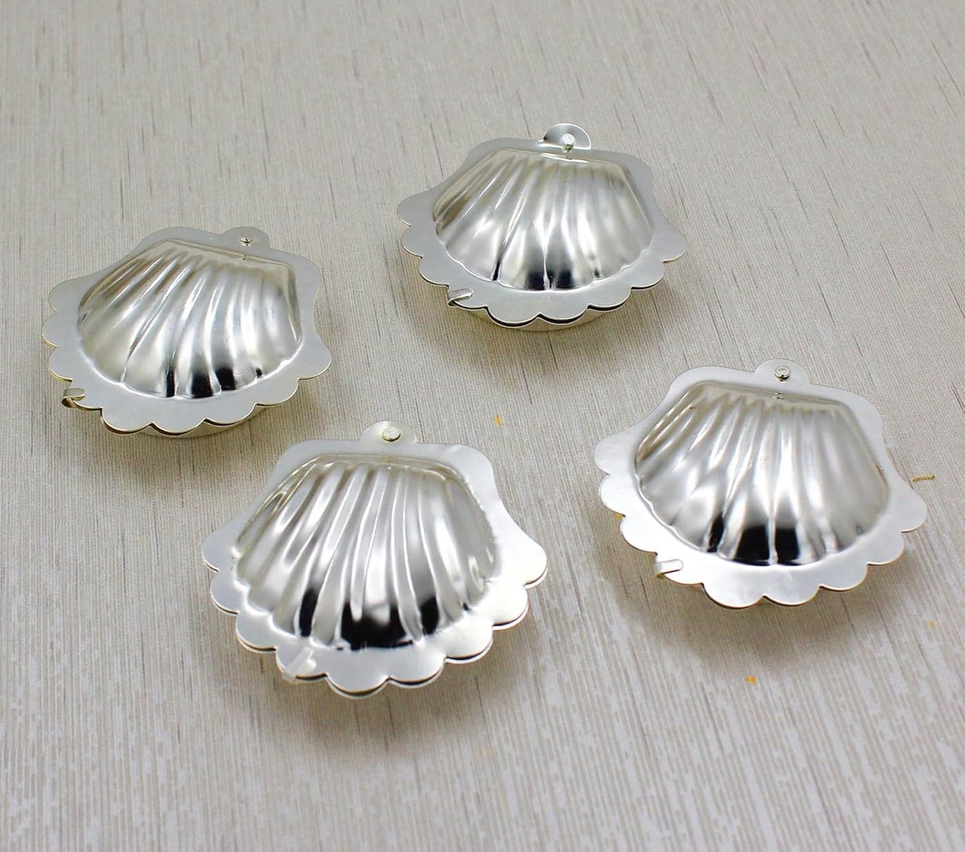 Ojas Silver Plated Shilp Koeri Set Of 4 Haldi Kumkum Chawal Akshat Box MultiPurpose Sindoor Box Pooja Items Storage Box four Chomkhi Seap with Silver Finish HomeOffice Temple