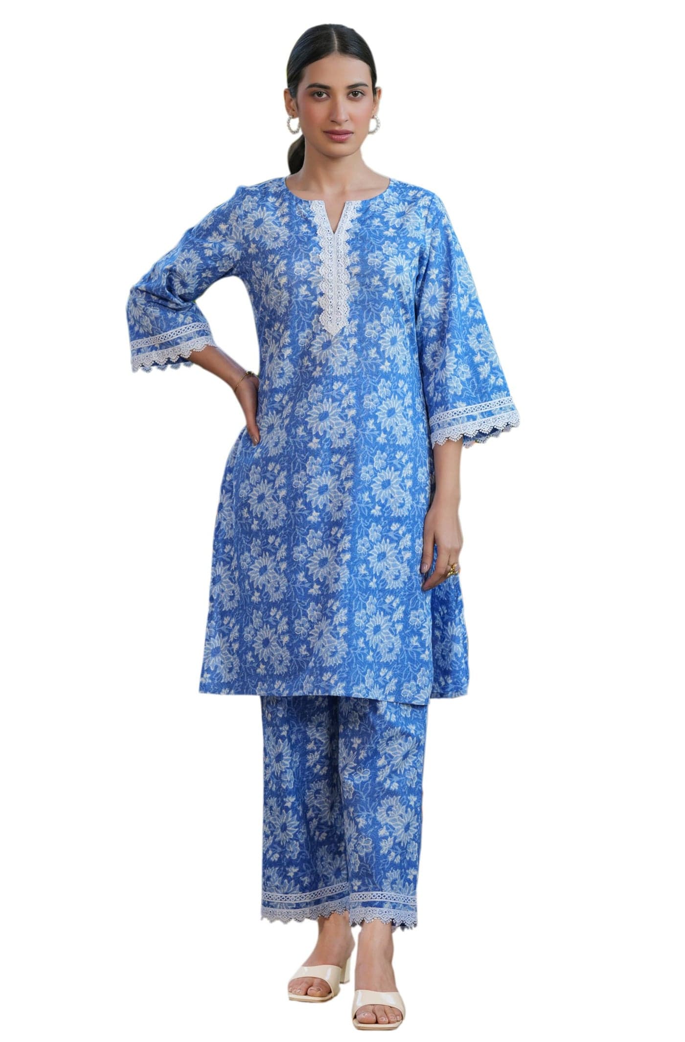 Janasya Women's Blue Pure Cotton Floral Printed Straight Co-ord Set (JAA25CD01113-XS)