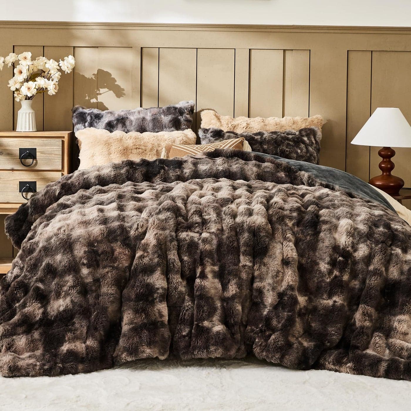 Lotus Karen Faux Fur Queen Comforter Set TieDye Dark Gray Fluffy Comforter Queen Size Big Bubble Faux Rabbit Fur Bedding Comforter Sets Cozy Fuzzy Bed Set 3 Pieces 1 Comforter and 2 Pillowcases