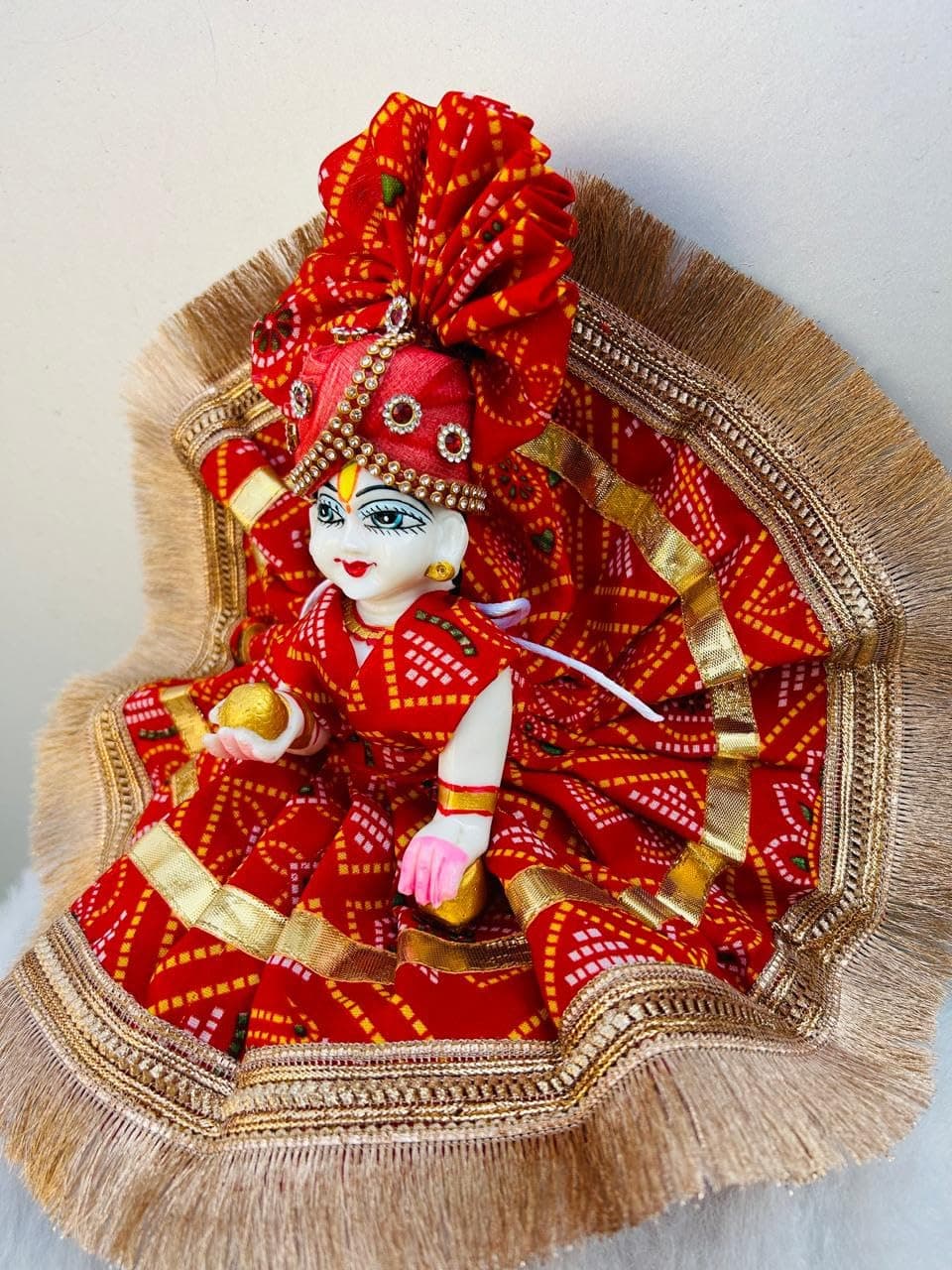 Buyagain Kanha Ji/Thakur Ji Dress/Poshak/Pagdi, Made of Silk Cloth, Combo of a Total 2 Items 1 Poshak, 1 Mukut, of Gopal ji Idol, Dress Idol Size (1)