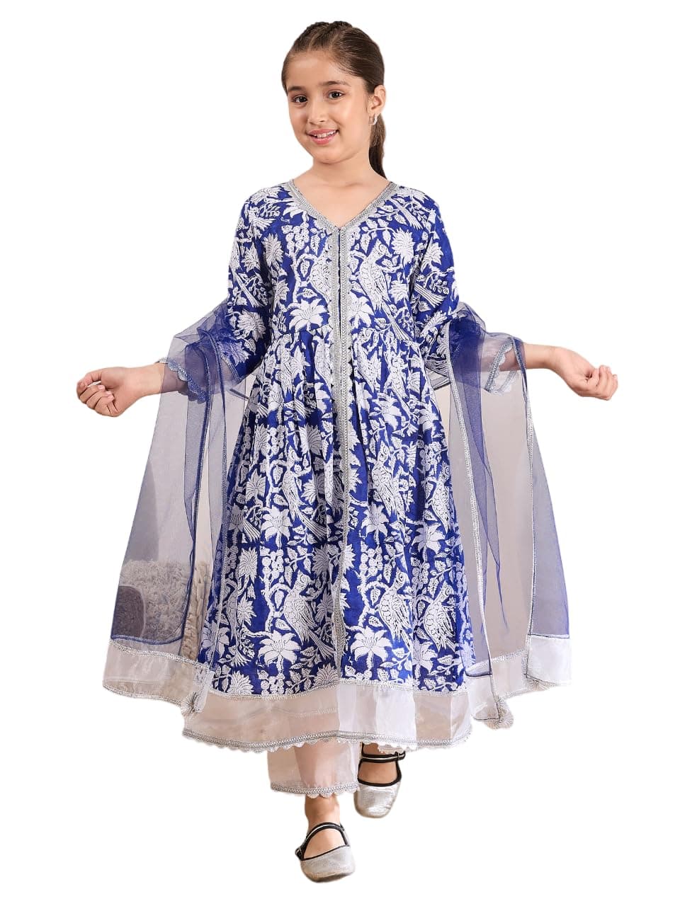 Pspeaches Girls Cotton 3/4th Sleeves V-Neck Printed Kurta And Pant With Dupatta 3 Piece Set|Ethnic Wear For Kids Girls|Traditional & Festive Outfit 10-12 Year Blue & White