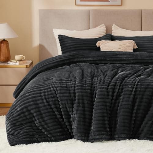 BEDELITE Fleece California King Comforter Set -Super Soft & Warm Fluffy Black Bedding, Luxury Fuzzy Heavy Bed Set for Winter with 2 Pillow Cases