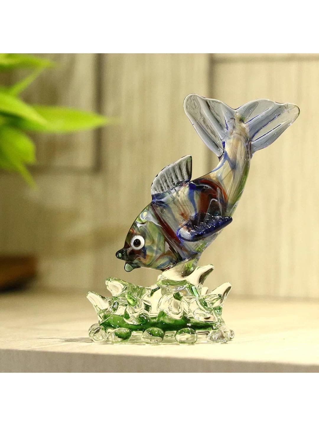 Somil Enjoying Fish Crystal Glass Decorative Showpiece Handcrafted Gift Figurine Home Décor for Table, Shelf & Gifting Multi-Color,Pack of 1