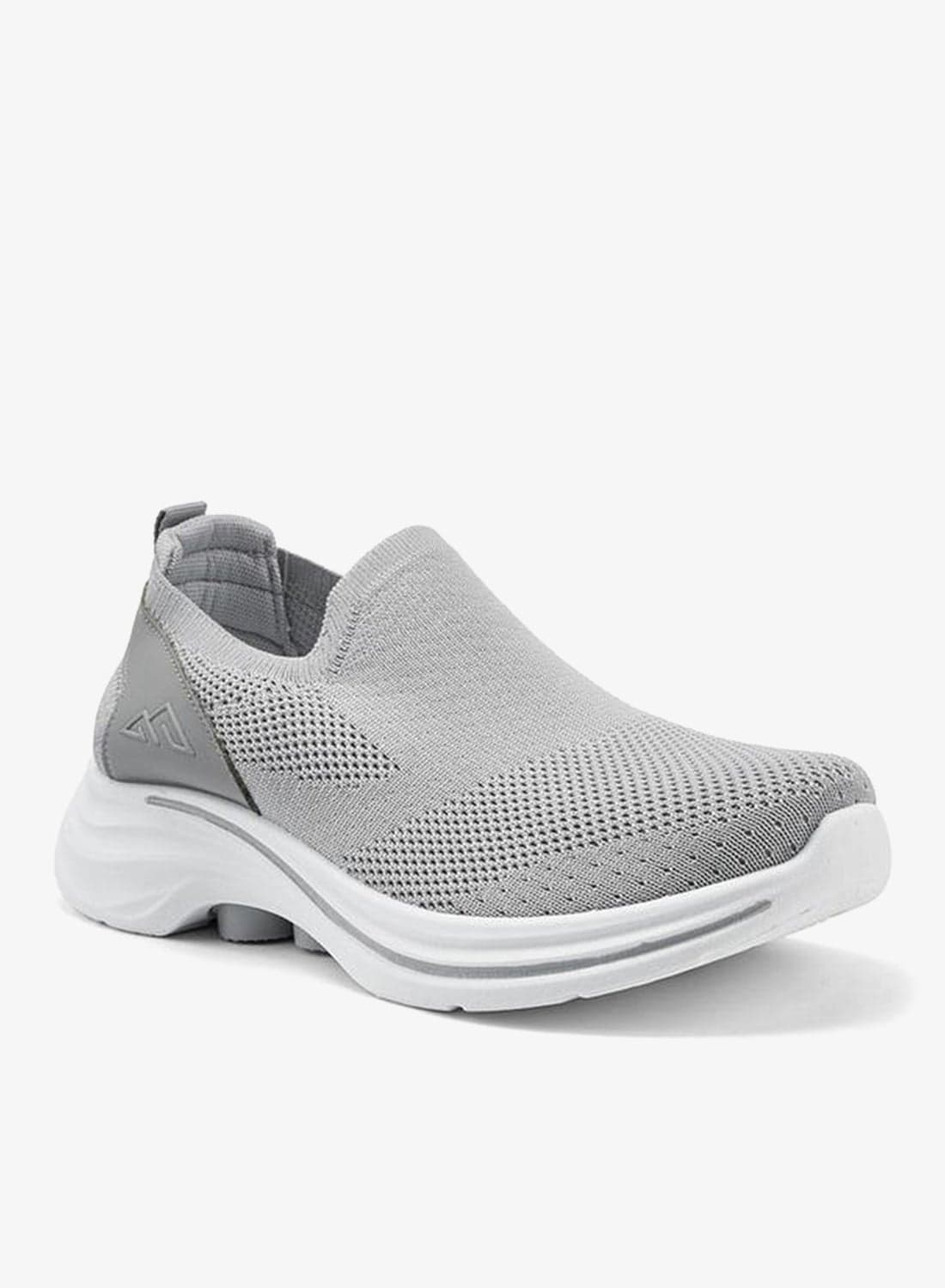 Textured Slip-On Sports Shoes With Pull Tab — 38 EU