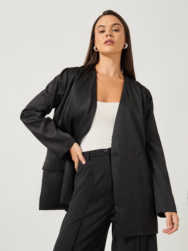 Solid Regular Fit Regular Length Double Breasted Blazer