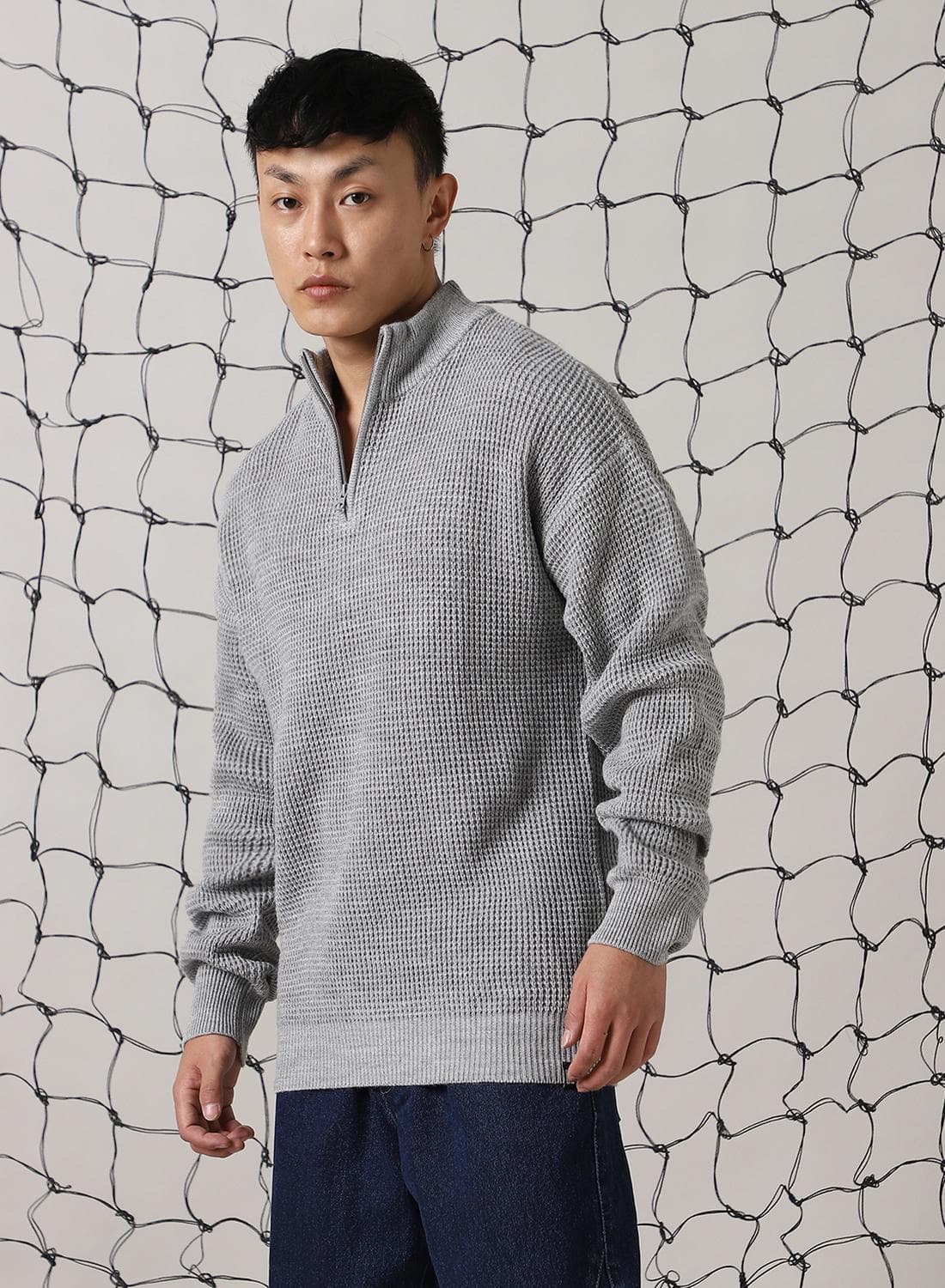 Men's Grey 100% Acrylic Solid Relaxed Fit Sweater