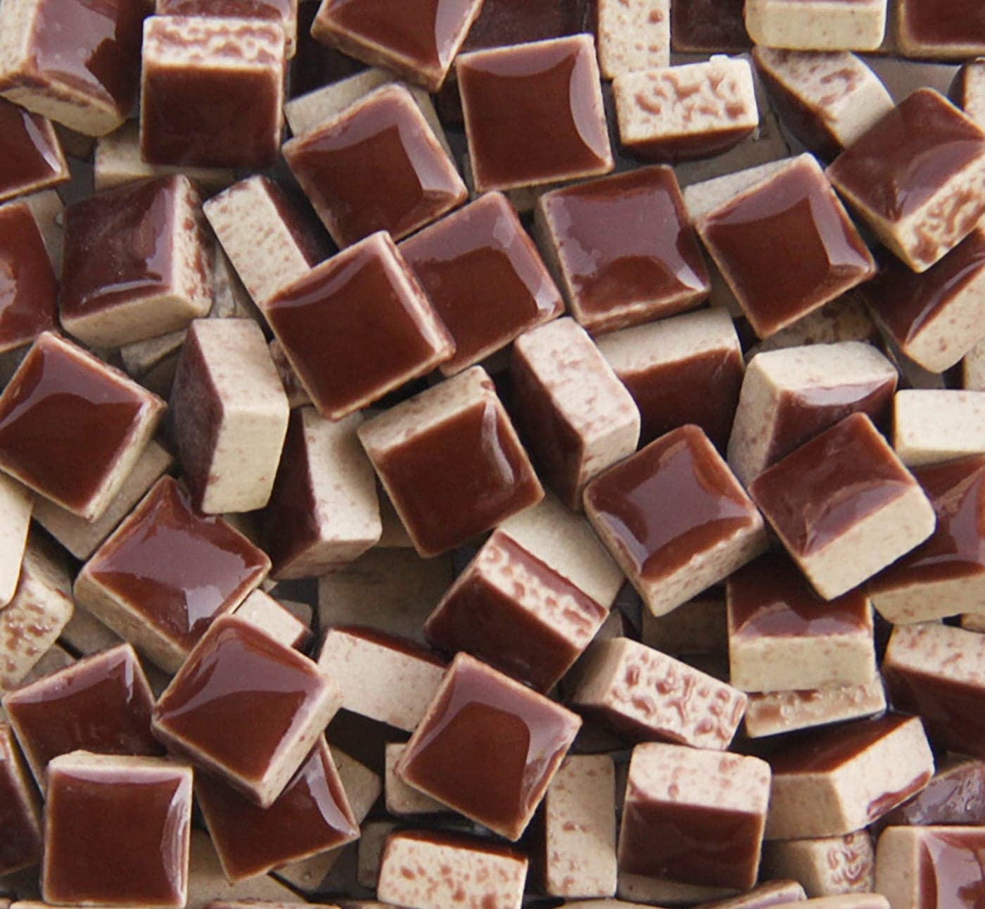 PINUOKE 200 Pieces 200 g Square Shapes 1x1 cm Square Ceramic Mosaic Mosaic Tiles for Crafts Colorful Stained Glass Pieces for Mosaic Projects Dark Brown