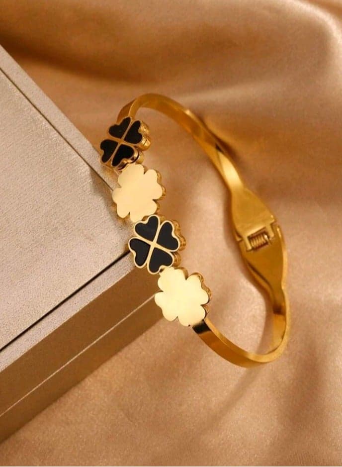 High Quality Stainless Steel Gold Plated Trendy Bracelet For Women Medium Size