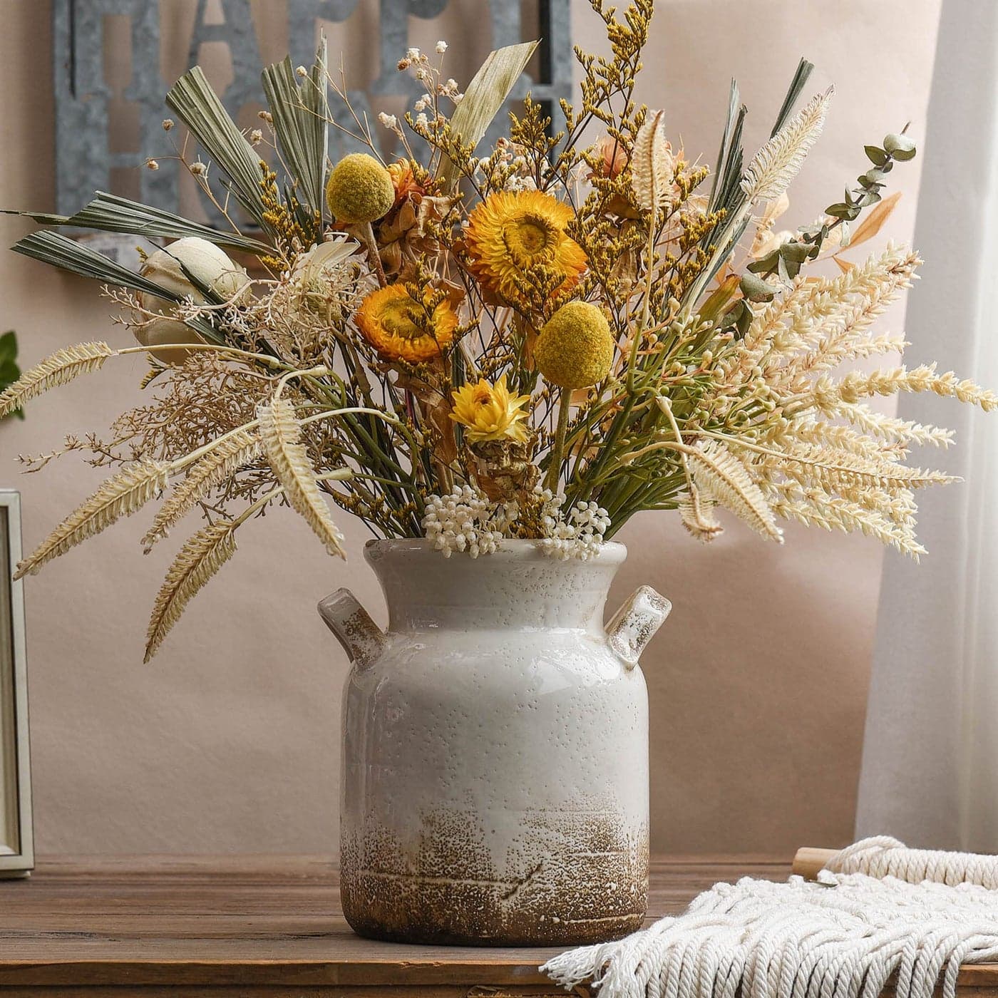 Quoowiit Ceramic Rustic Farmhouse Vase Distressed Decorative Flower Vase for Home Decor Ideal Shelf Decor White Boho Vase for Living Room Bedroom Kitchen Office Decor Centerpiece Table Decorations