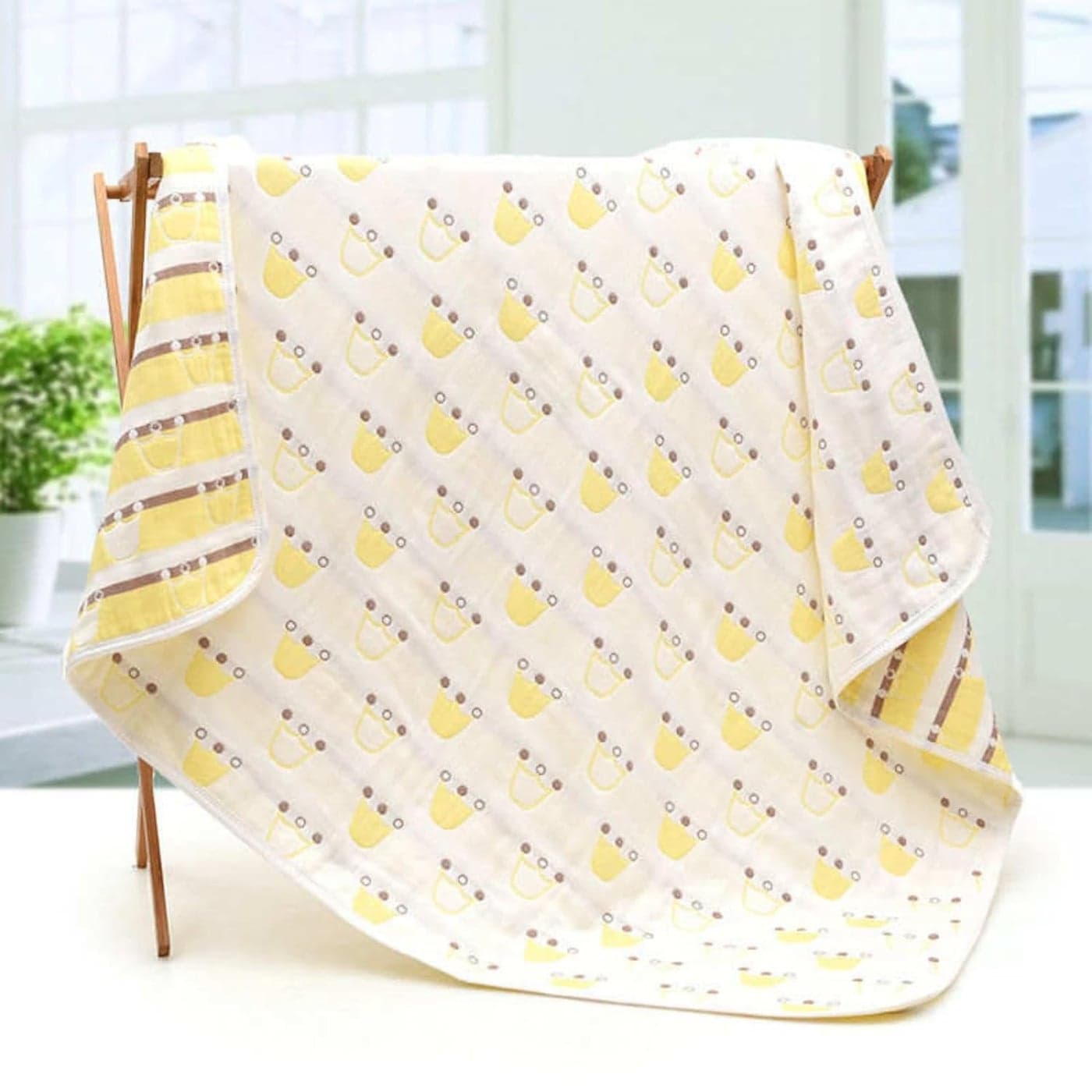 MumsLap Baby Muslin Blanket For Newborn 6 Layer Gauze Cotton Soft Swaddle Wrap BlanketQuiltBath TowelNursing CoverCrib Blankets For Boys And Girls Yellow Crown 200 tc