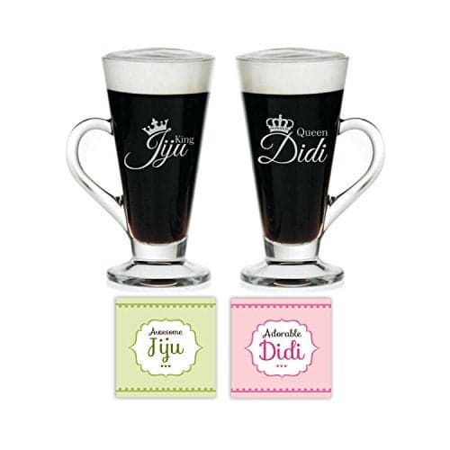 Yaya Cafe™ Anniversary for Sister - Didi Jiju, King Jiju Queen Didi Glass Tea Cups Mugs, Coasters Set of 4