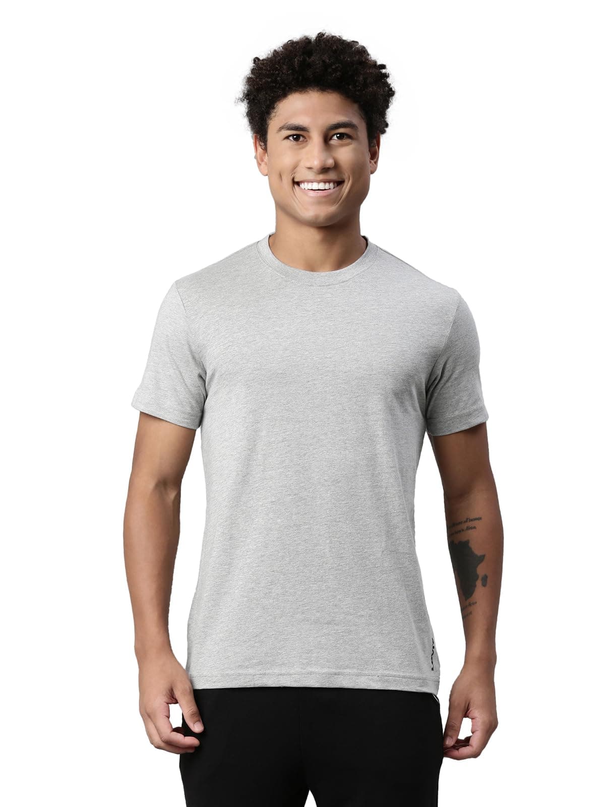 Levi's Men's Cotton Plain Regular Fit T-Shirt (Pr680013_Light Grey Melange L)