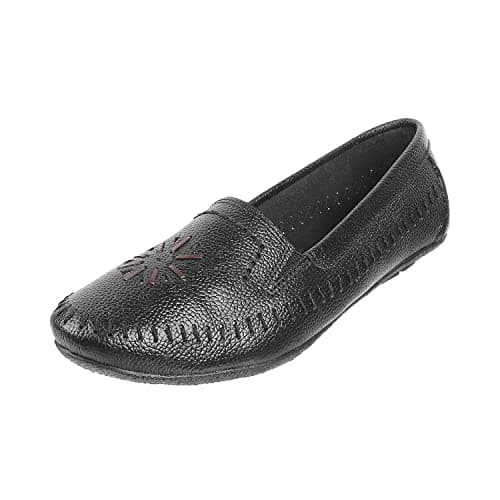 Metro Women's Black Leather Ballerina 6-UK (39 EU) (31-4926)