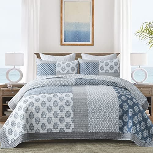 KALOOLA Patchwork Quilt Bedding Set Queen Size, 100% Cotton Lightweight Quilted Bedspread with 2 Pillowcases, Farmhouse Reversible Floral Pattern Coverlet for All Season, 3 Pieces, Blue/Grey