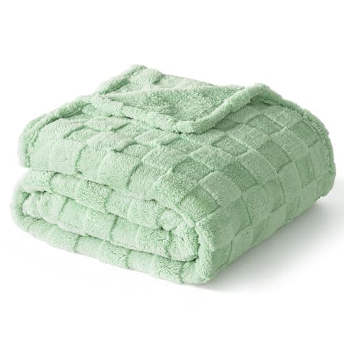 Exclusivo Mezcla Fleece Throw Blanket for Couch,Super Soft and Warm Lightweight Checkered Pattern Blanket for All Seasons, 50x60 Inches, Sage Green