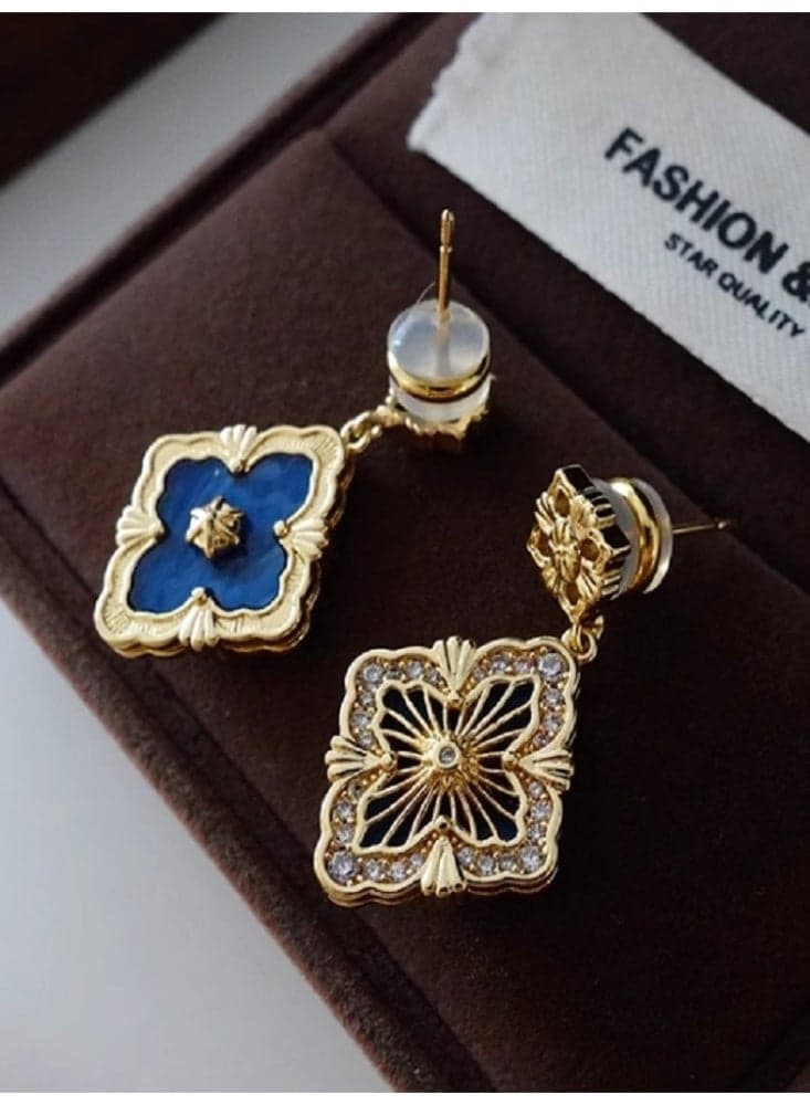 French Carved Earrings With Retro Court Style And Blue Accents