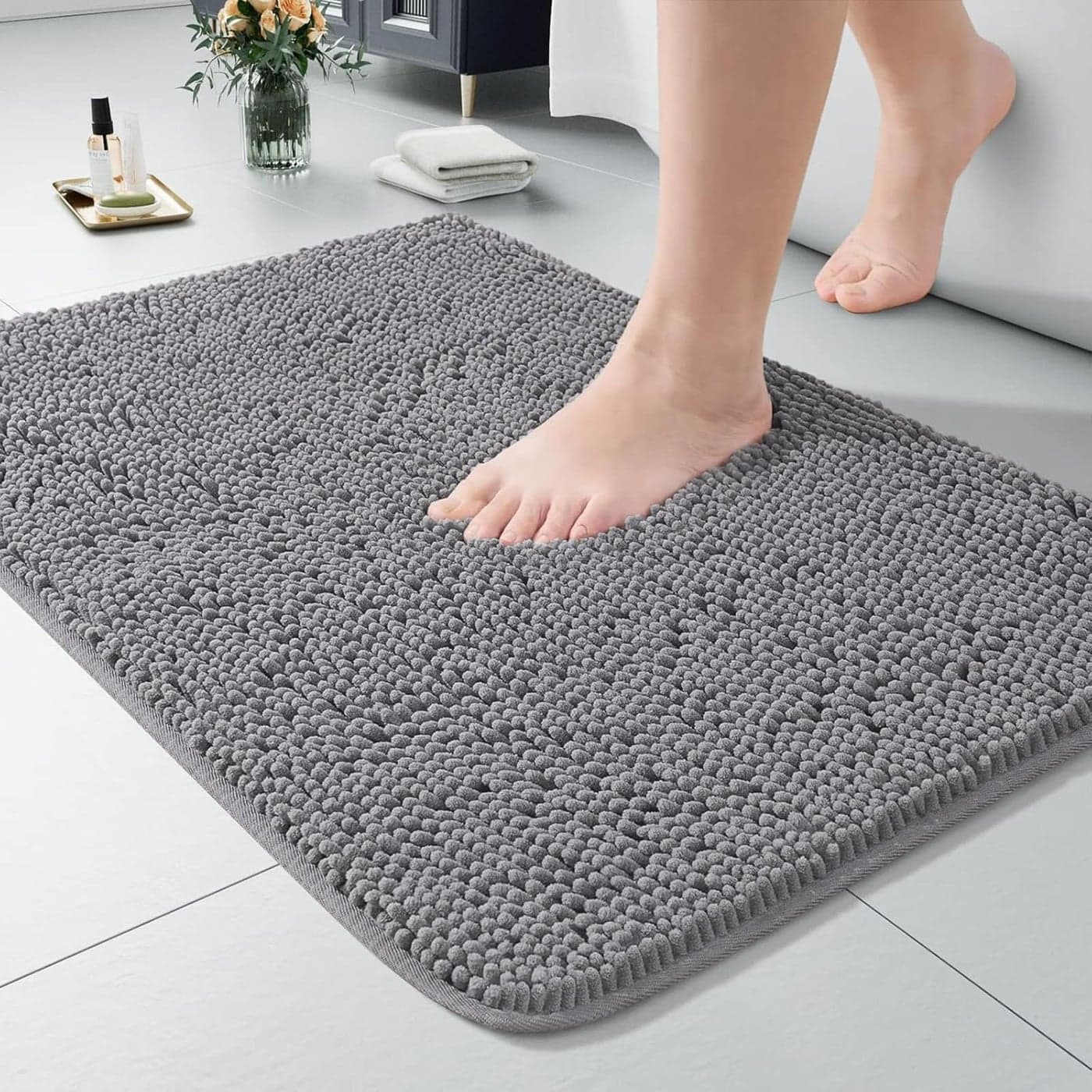 LOCHAS Luxury Bathroom Rug Shaggy Bath Mat 20 x 30 Inch Washable Non Slip Bath Rugs for Bathroom Shower Soft Plush Chenille Absorbent Carpets Mats Gray