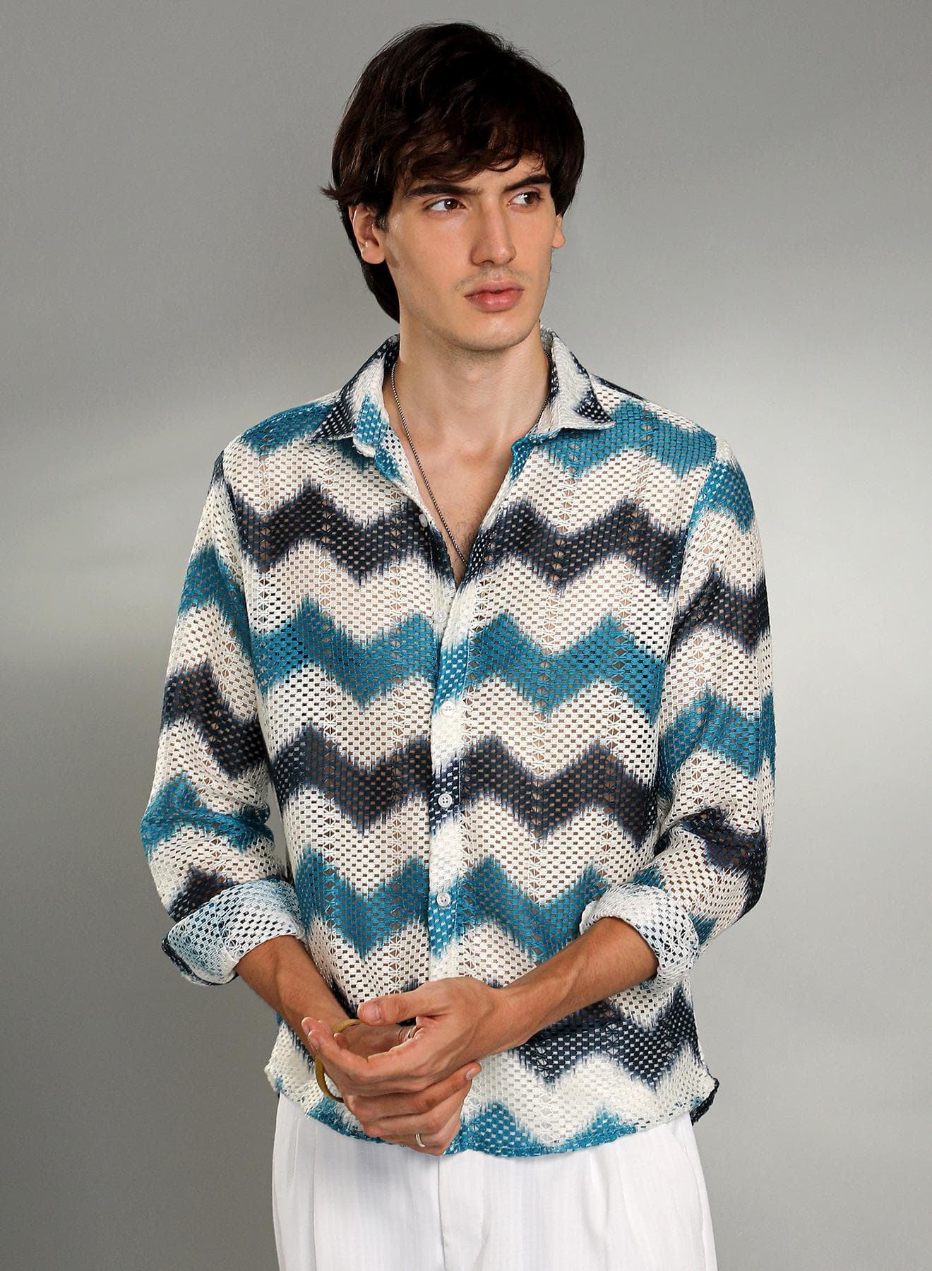 Men's Electric Blue & Powder White Chevron-Block Knit Shirt