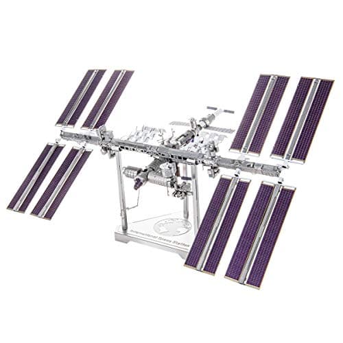 Metal Earth Fascinations Premium Series International Space Station 3D Metal Model Kit
