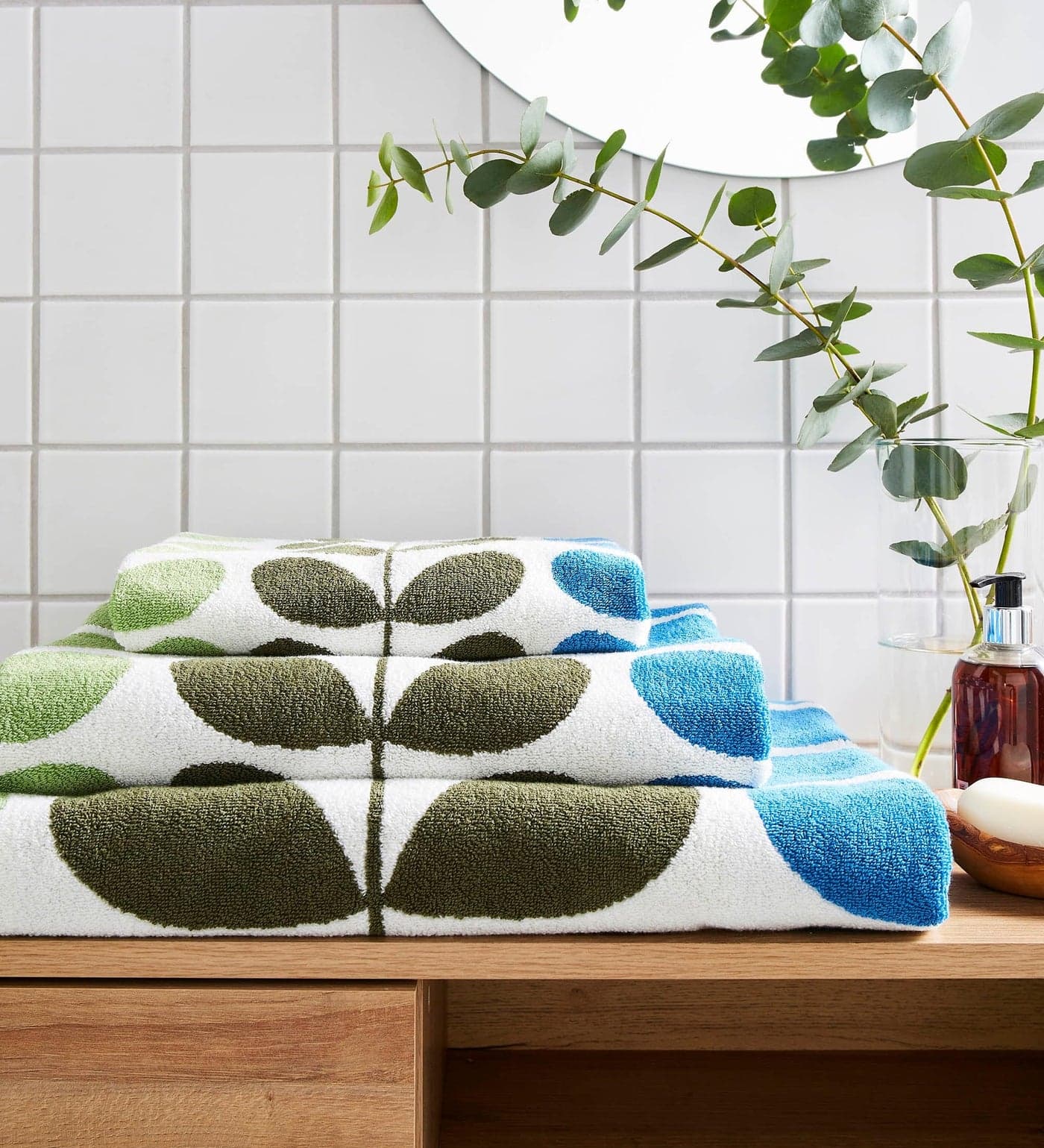 Orla Kiely Trio Stem Riviera TowelsBathroom Linen Bath Towel 70x125cm