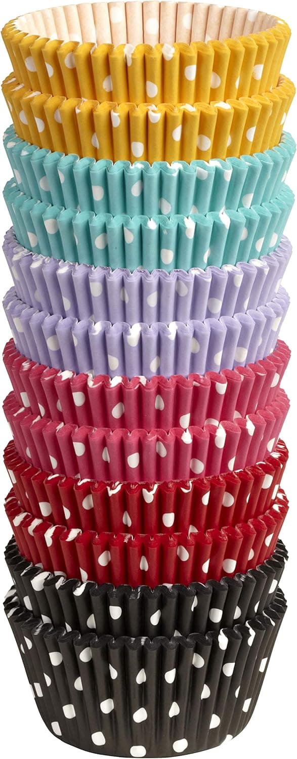 Wilton Standard Cupcake Liner Baking Cups 300 Count Polka Dots
