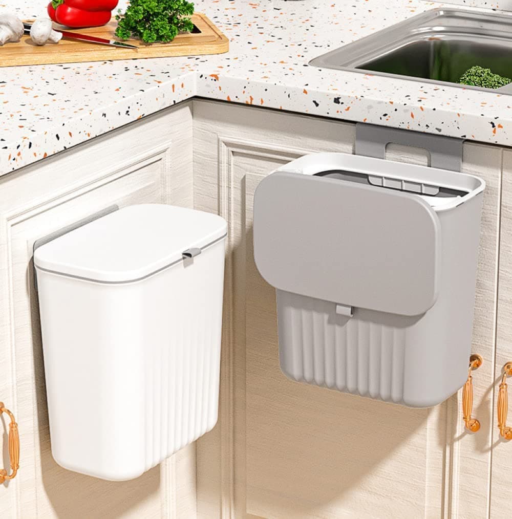 JUKKRE Kitchen Compost Bin with Lid for Food Waste, Small Trash Can for Bathroom, Wall Mounted Hanging Garbage Can for Cabinet Door or Sliding Cover Under Sink Door Counter Food Waste Bin