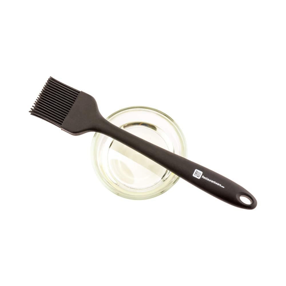 Restaurantware 102 Inch Pastry Brush 1 HeatResistant Basting Brush DishwasherSafe Hanging Hole Black Silicone Cooking Brush For Spreading Oil Butter Or Sauce