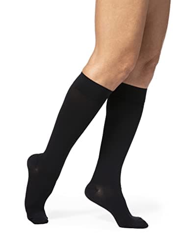 DYNAVEN by Sigvaris Women's Compression Calf-High Socks 20-30mmHg Weight - Closed Toe Design for Everyday Support - Medium Short - Black