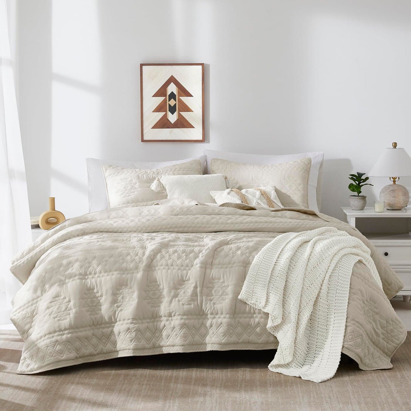 WDCOZY Beige Boho Oversized California Cal King Size Quilt Bedding Set with 2 Pillow Shams Farmhouse Lightweight Soft Bedspread Coverlet for All Season 3 Pieces