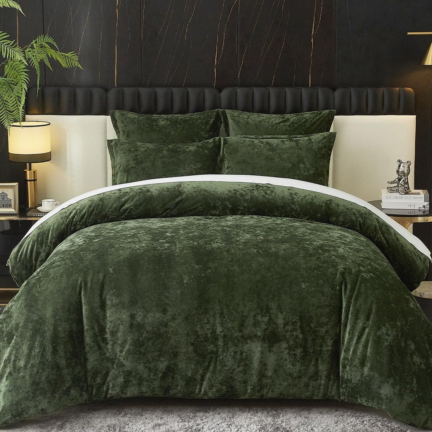 Ivellow Crushed Velvet Comforter Set Queen Green Comforter Set 5pcs Ultra Soft Lightweight Breathable Bedding Set Luxury Cozy Flannel Comforter Queen Size 1 Comforter2 Pillow Shams 2 Euro Shams