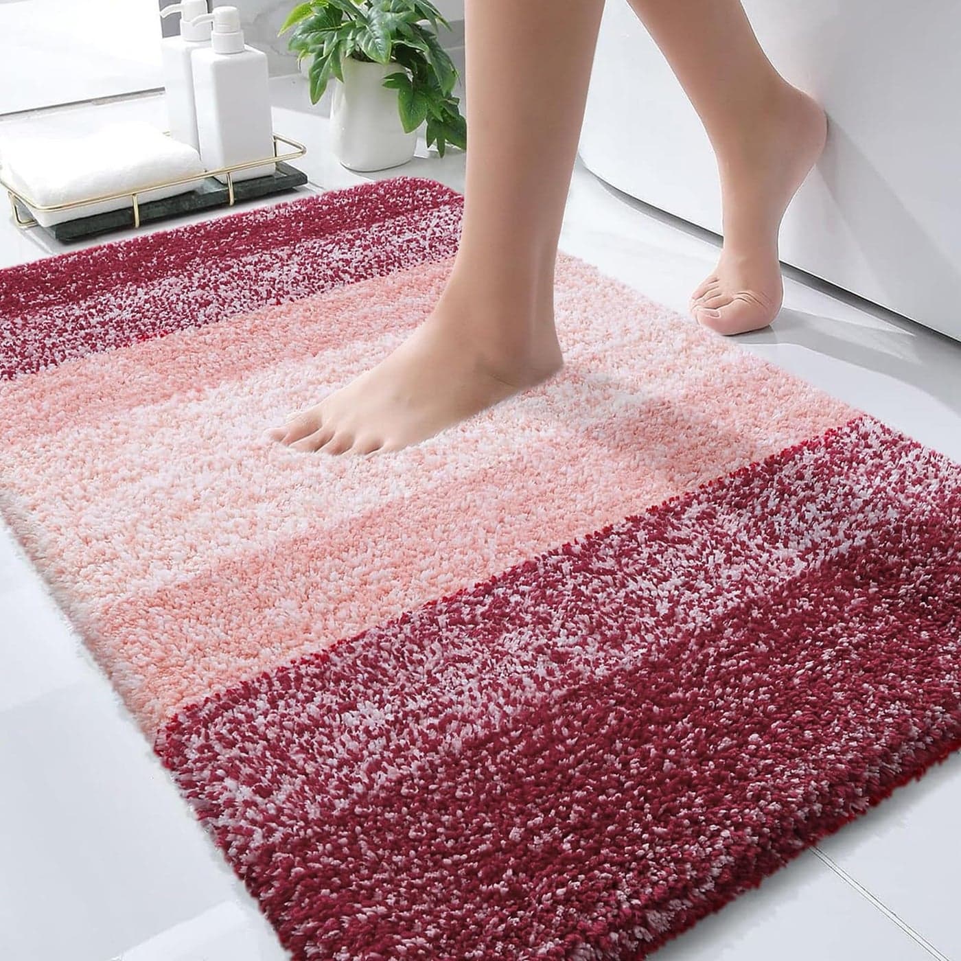 OLANLY Bathroom Rugs Mat 30x20 Extra Soft Absorbent Microfiber Bath Rugs Rubber Backing Quick Dry Machine Washable Bath Mats for Bathroom Floor Tub and Shower Home Decor Accessories Red