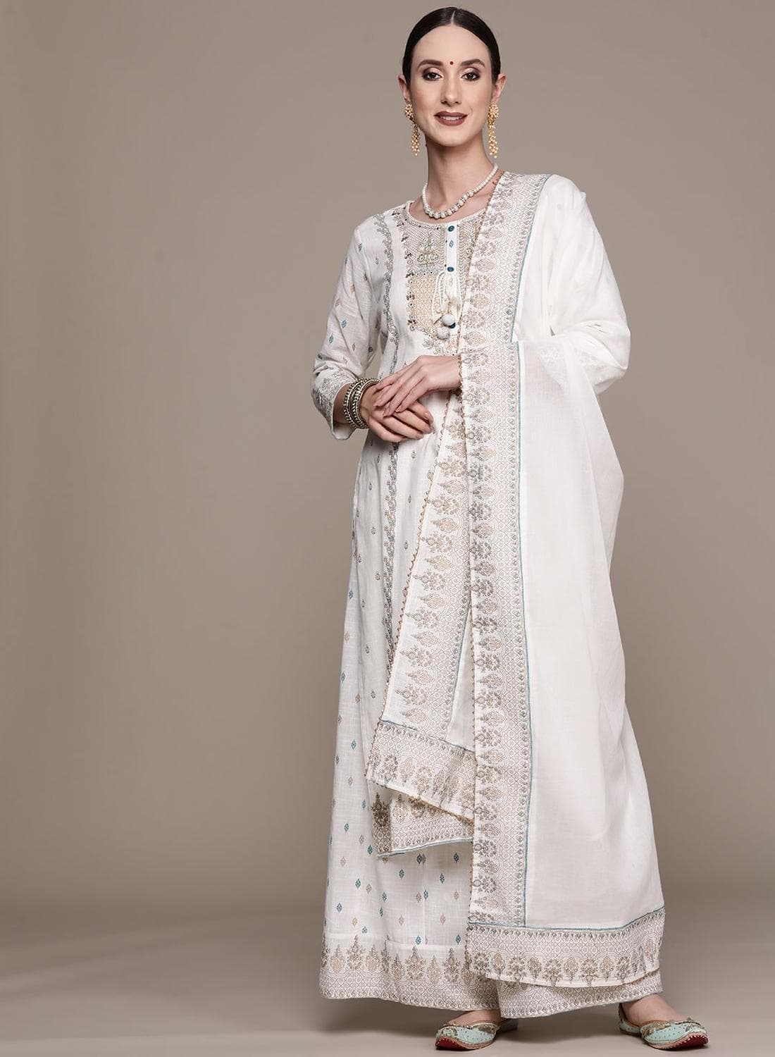 Women'S Off White 100% Cotton Embroidered Regular Fit Kurta Set