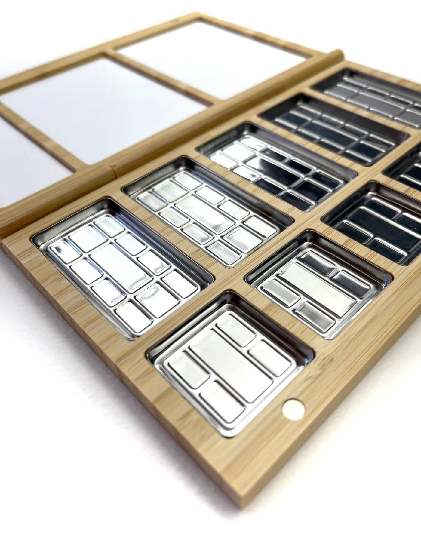 Michael Solovyevs Signature Bamboo Watercolor Palette EcoFriendly Plein Air Design with 10 Metal Pans Magnetic Closure